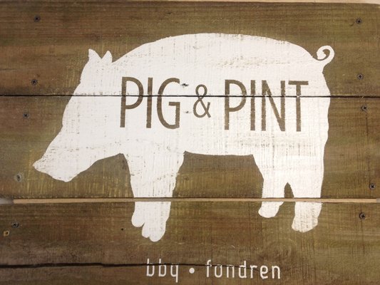 Pig and Pint logo_Jackson,MS